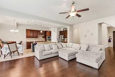 233 Hawks Ridge Trail, Burleson, TX 76028 - Photo 6