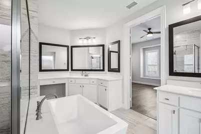 4913 Meadow Creek Drive, McKinney, TX 75070 - Photo 18