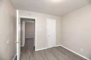 2408 Meyers St, Dallas, TX 75215 - Photo 8