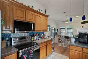 503 Hilltop Pl, Joshua, TX 76058 - Photo 14
