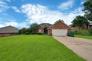 503 Hilltop Pl, Joshua, TX 76058 - Photo 1