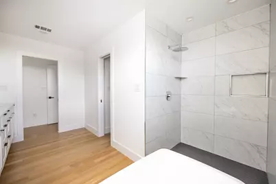800 S Glasgow Drive #800, Dallas, TX 75223 - Photo 10