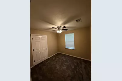 400 Blackwood Street #402, Gainesville, TX 76240 - Photo 6