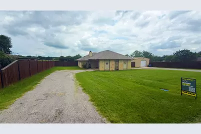 1356 Kerry Lane, Azle, TX 76020 - Photo 2