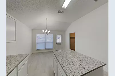 2705 Hidden Springs Drive, Mesquite, TX 75181 - Photo 4