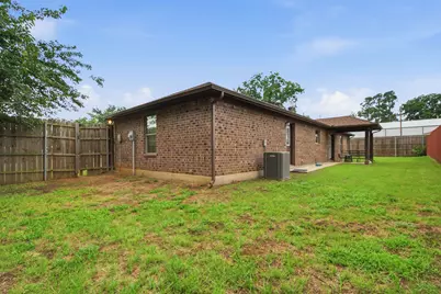 315 Stone Street, Collinsville, TX 76233 - Photo 26