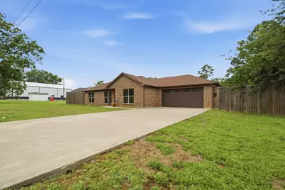 315 Stone Street, Collinsville, TX 76233 - Photo 4
