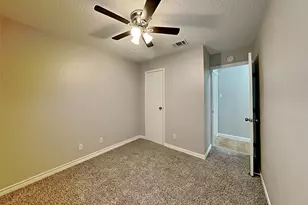 328 Teakwood Ln, Lewisville, TX 75067 - Photo 8