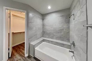 328 Teakwood Ln, Lewisville, TX 75067 - Photo 16