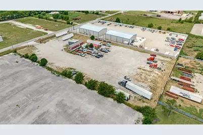 17541 Matany Road, Justin, TX 76247 - Photo 4