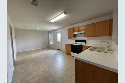 2801 Mockingbird Street, Royse City, TX 75189 - Photo 10