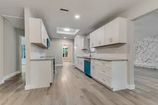 2117 Franklin Dr, Arlington, TX 76011 - Photo 10