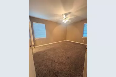 1300 Royal Oaks Drive, Waco, TX 76710 - Photo 10