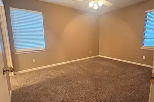1300 Royal Oaks Dr, Waco, TX 76710 - Photo 10