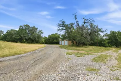 722 Three Skillet Road, Springtown, TX 76082 - Photo 36