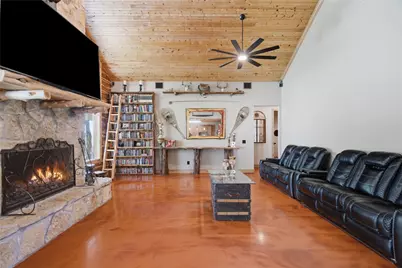 722 Three Skillet Road, Springtown, TX 76082 - Photo 12