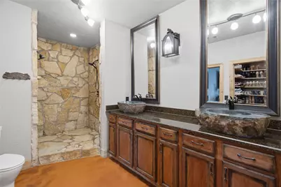 722 Three Skillet Road, Springtown, TX 76082 - Photo 26