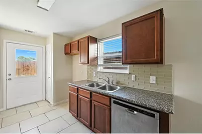 721 E College Street, Princeton, TX 75407 - Photo 4
