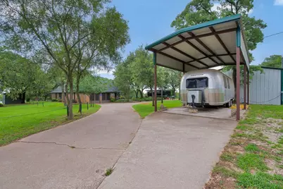 301 Ryan Avenue, Burleson, TX 76028 - Photo 6