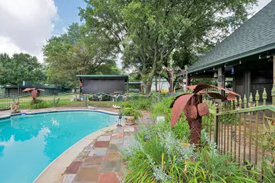 301 Ryan Avenue, Burleson, TX 76028 - Photo 12