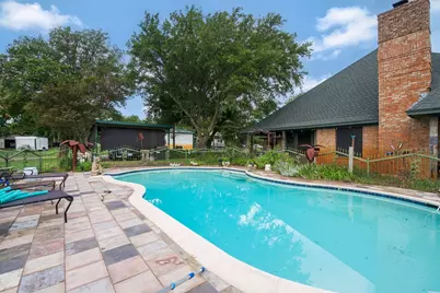301 Ryan Avenue, Burleson, TX 76028 - Photo 32