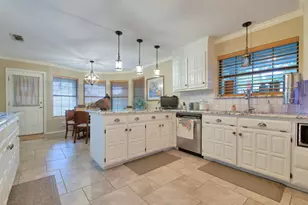 301 Ryan Ave, Burleson, TX 76028 - Photo 14