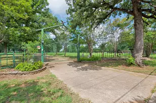 301 Ryan Ave, Burleson, TX 76028 - Photo 1