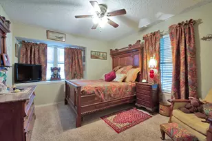 301 Ryan Ave, Burleson, TX 76028 - Photo 20