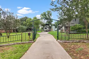 301 Ryan Ave, Burleson, TX 76028 - Photo 6
