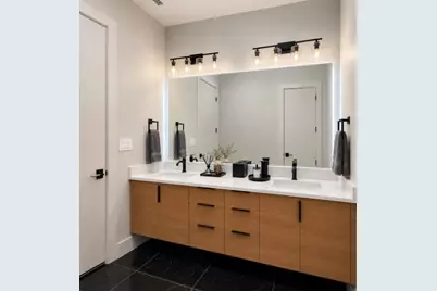 939 N Buckner Boulevard, Dallas, TX 75218 - Photo 14