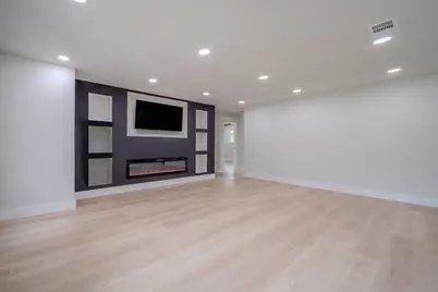 6734 Seco Boulevard, Dallas, TX 75217 - Photo 4