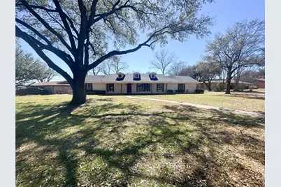 1005 Sunset Drive, Ennis, TX 75119 - Photo 2