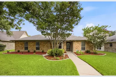 219 Hemlock Drive, Richardson, TX 75081 - Photo 2