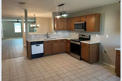 617 Almandora Drive, Arlington, TX 76002 - Photo 6
