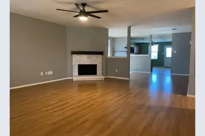 617 Almandora Drive, Arlington, TX 76002 - Photo 2