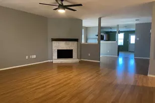 617 Almandora Dr, Arlington, TX 76002 - Photo 2
