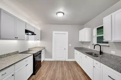 304 W 4th Street, Ferris, TX 75125 - Photo 10