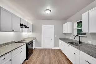 304 W 4th St, Ferris, TX 75125 - Photo 10