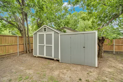 304 W 4th Street, Ferris, TX 75125 - Photo 24