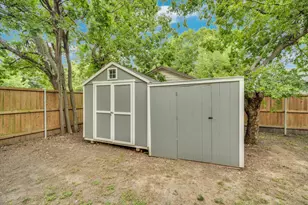 304 W 4th St, Ferris, TX 75125 - Photo 24