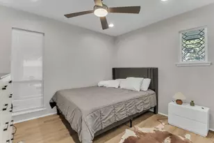 7428 Walling Ln, Dallas, TX 75231 - Photo 14