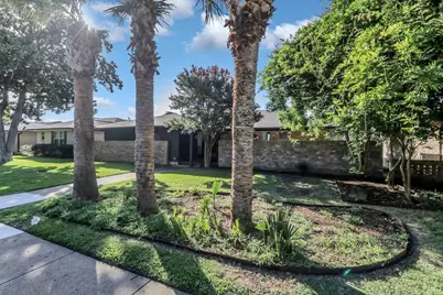 7428 Walling Lane, Dallas, TX 75231 - Photo 2