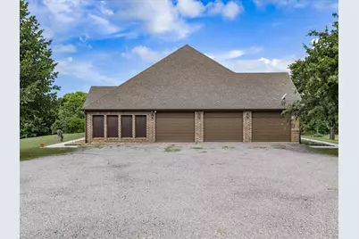 910 County Road 1111, Decatur, TX 76234 - Photo 4