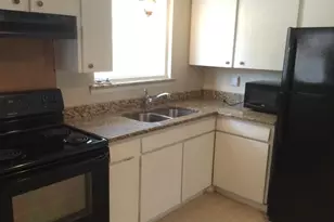 1201 Travis St, Garland, TX 75040 - Photo 2