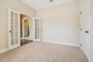 215 Newcastle St, Waxahachie, TX 75165 - Photo 4