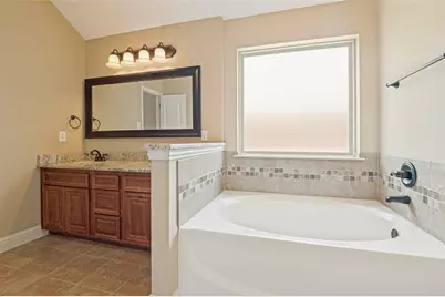 215 Newcastle Street, Waxahachie, TX 75165 - Photo 22