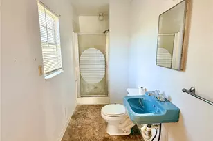 649 McCartney Ln, Tye, TX 79563 - Photo 14