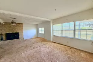 649 McCartney Ln, Tye, TX 79563 - Photo 6