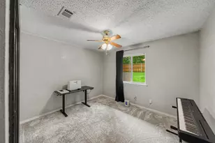 303 Shelmar Dr, Euless, TX 76039 - Photo 26