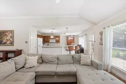 5002 Bayberry Drive, Arlington, TX 76017 - Photo 2
